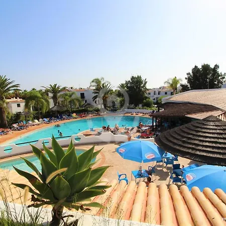 Two Bedroom Apartment Near Sao Rafael Beach - Albufeira, Algarve *